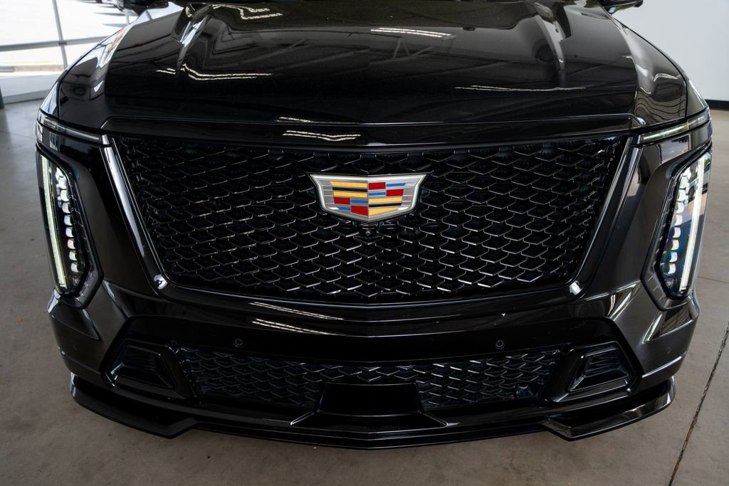 Used 2025 Cadillac Escalade ESV V image 15