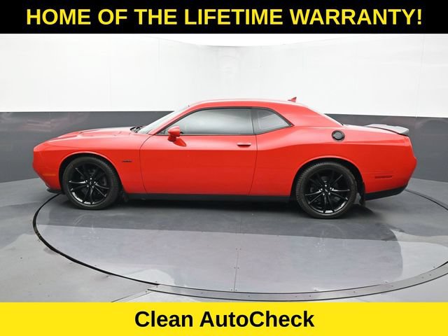Used 2018 Dodge Challenger R/T w/ Blacktop Package RWD image 4