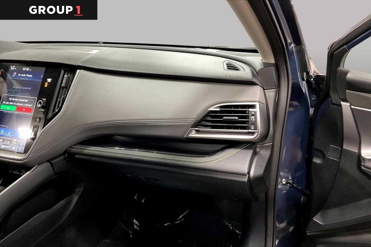Certified 2025 Subaru Outback Onyx Edition AWD/4WD image 18