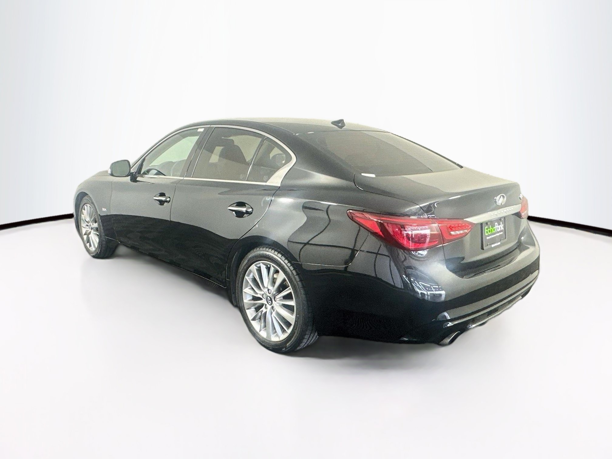 Used 2019 INFINITI Q50 Luxe w/ Essential Package (3.0T Luxe) RWD image 5