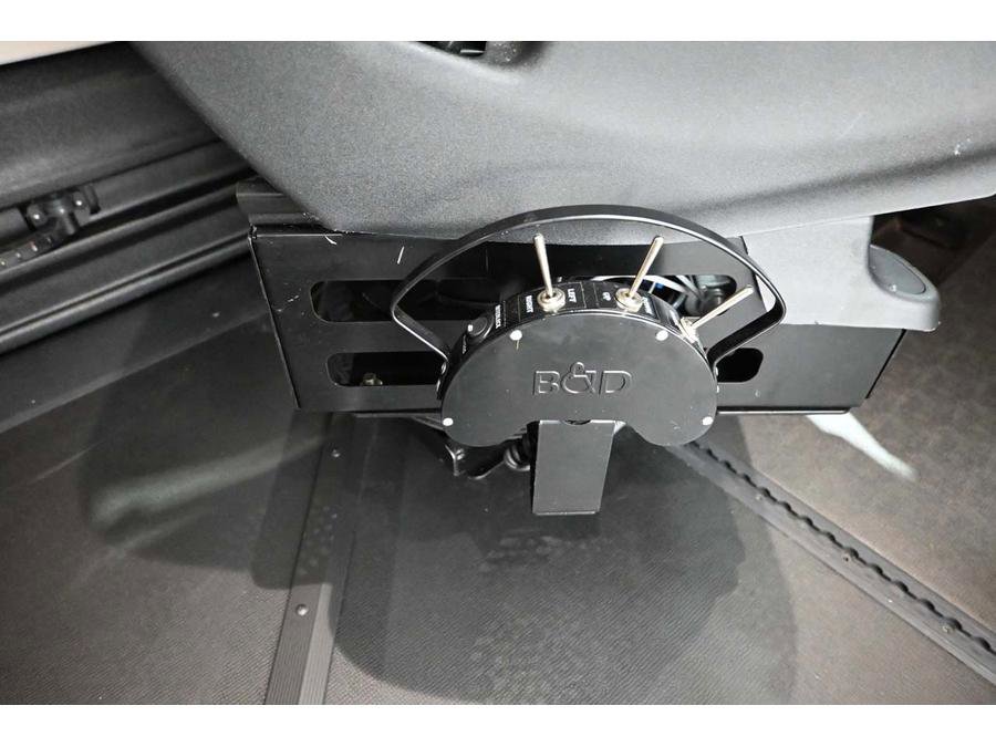 Used 2024 Chrysler Pacifica Touring-L FWD image 22