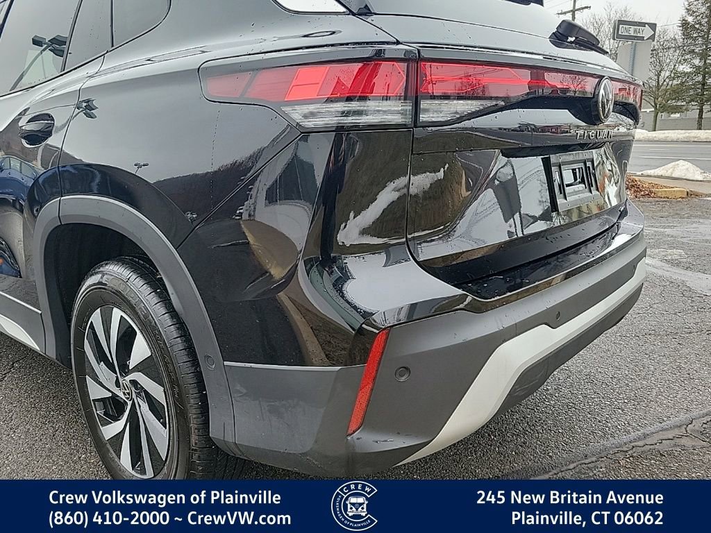 Certified 2025 Volkswagen Tiguan S image 27