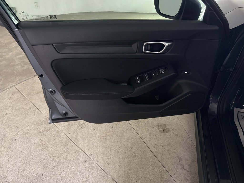 Used 2025 Honda Civic Sport image 16