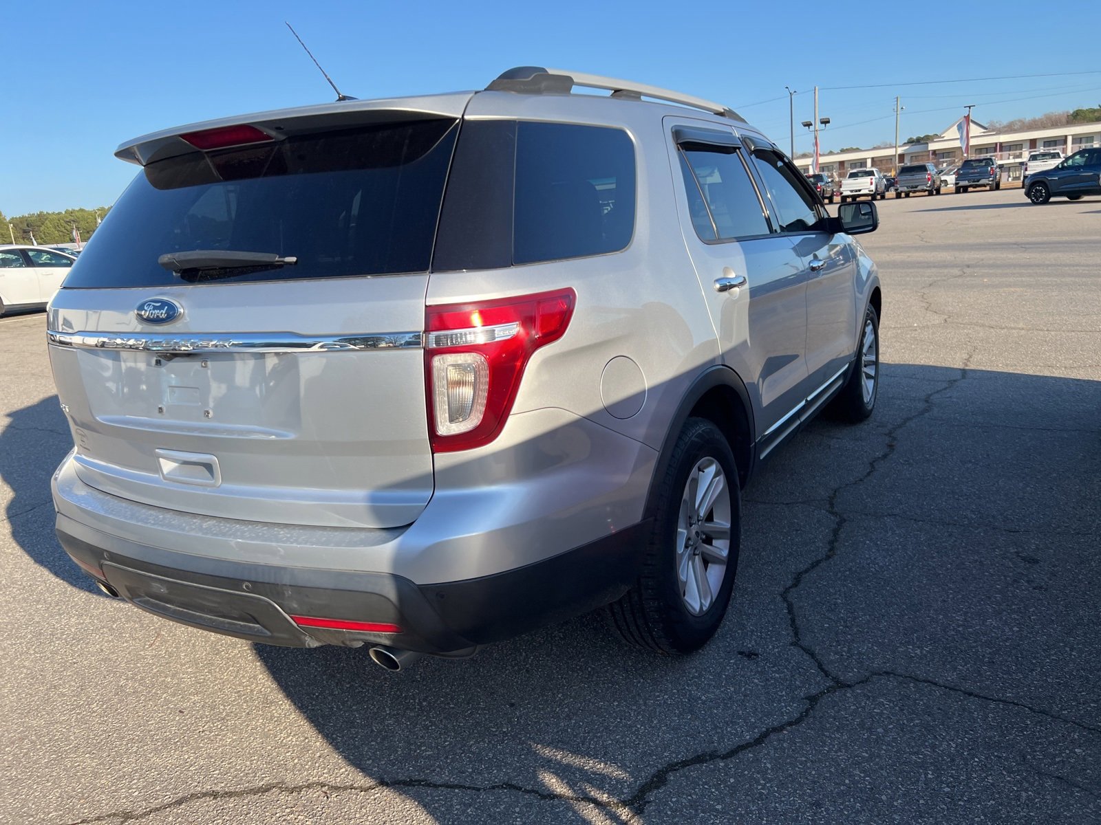 Used 2012 Ford Explorer XLT image 7