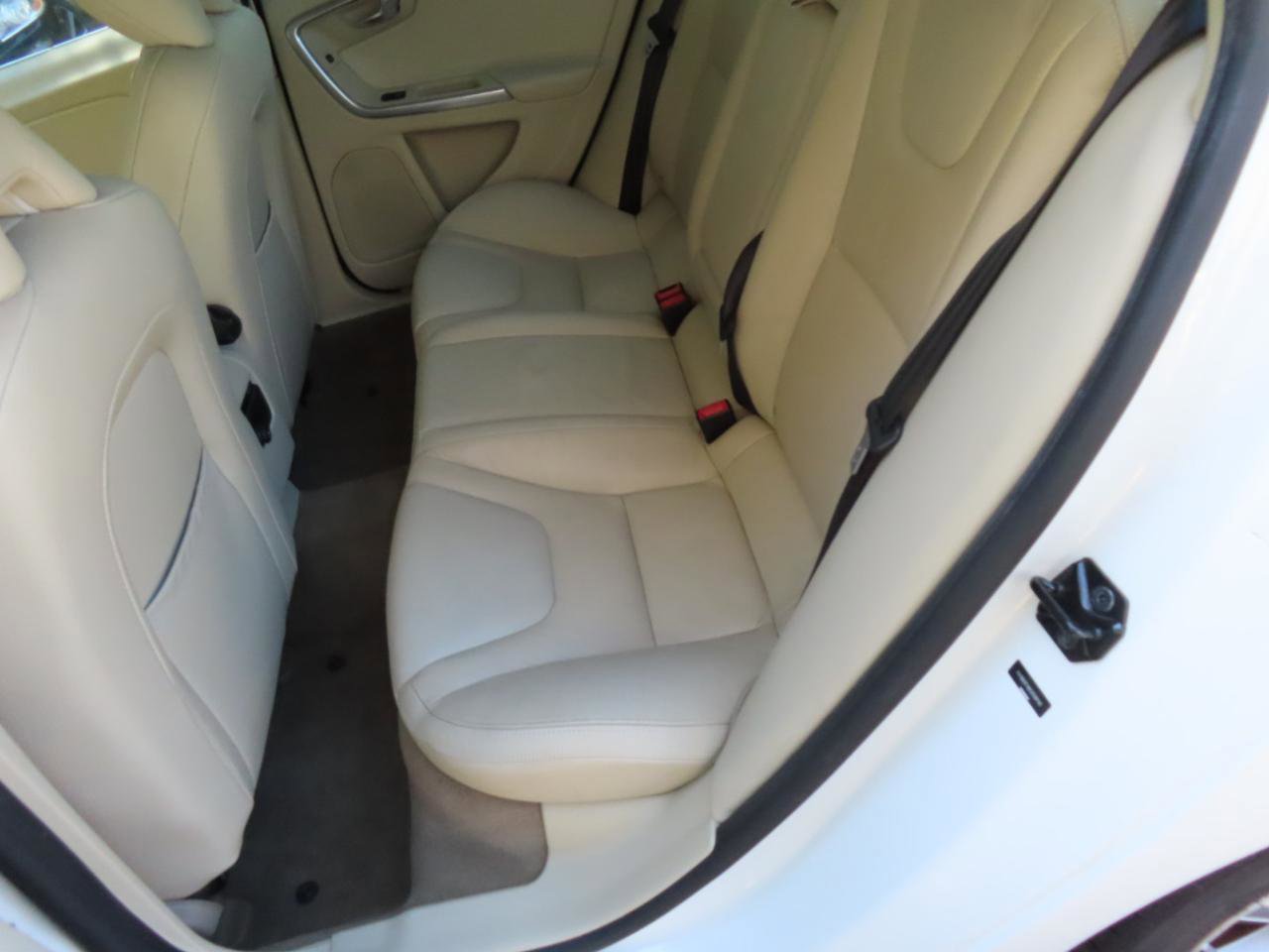 Used 2012 Volvo S60 T6 AWD/4WD image 16