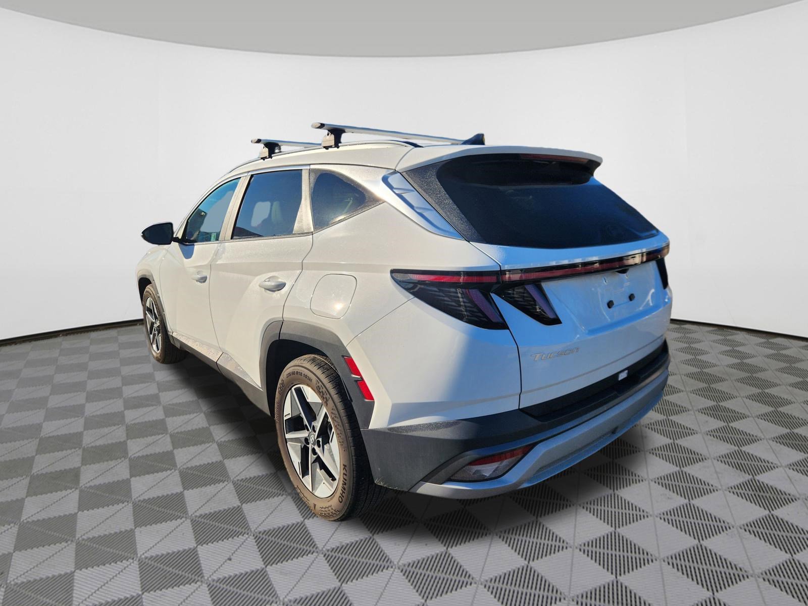 Certified 2025 Hyundai Tucson SEL image 3