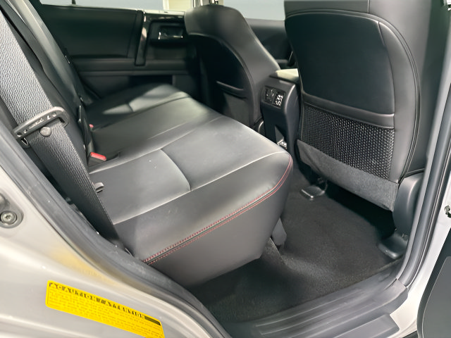 Used 2023 Toyota 4Runner TRD Off-Road Premium w/ Moonroof Package AWD/4WD image 31