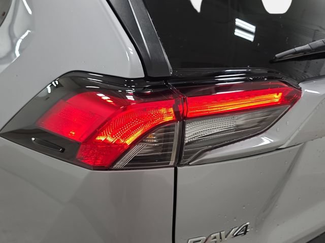 Certified 2024 Toyota RAV4 XLE AWD/4WD image 28