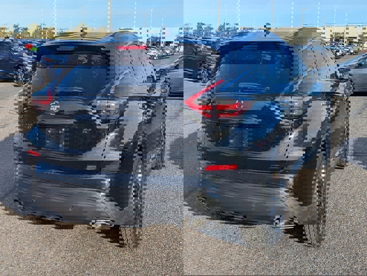 Certified 2024 Nissan Murano SV w/ SV Midnight Edition Package image 5