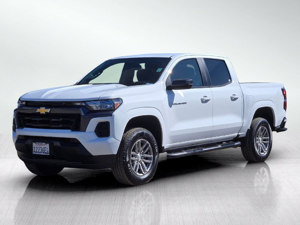 Used 2024 Chevrolet Colorado LT RWD image 9