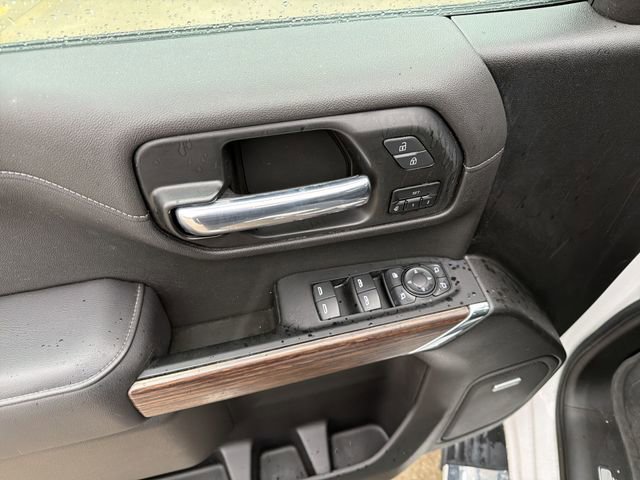 Used 2022 Chevrolet Silverado 1500 High Country w/ Technology Package AWD/4WD image 15