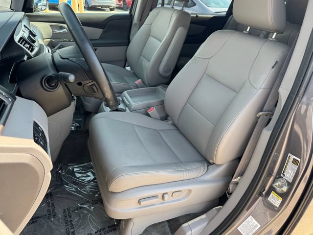 Used 2016 Honda Odyssey Touring Elite image 16