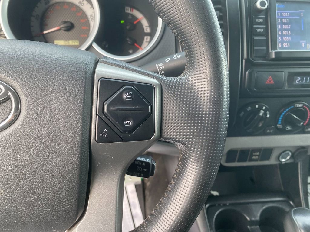 Used 2014 Toyota Tacoma 4x4 Access Cab w/ Convenience Package image 17
