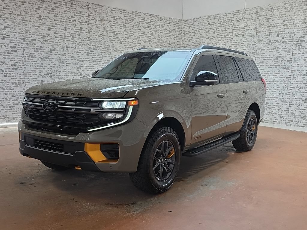 Used 2026 Ford Expedition Tremor AWD/4WD image 3
