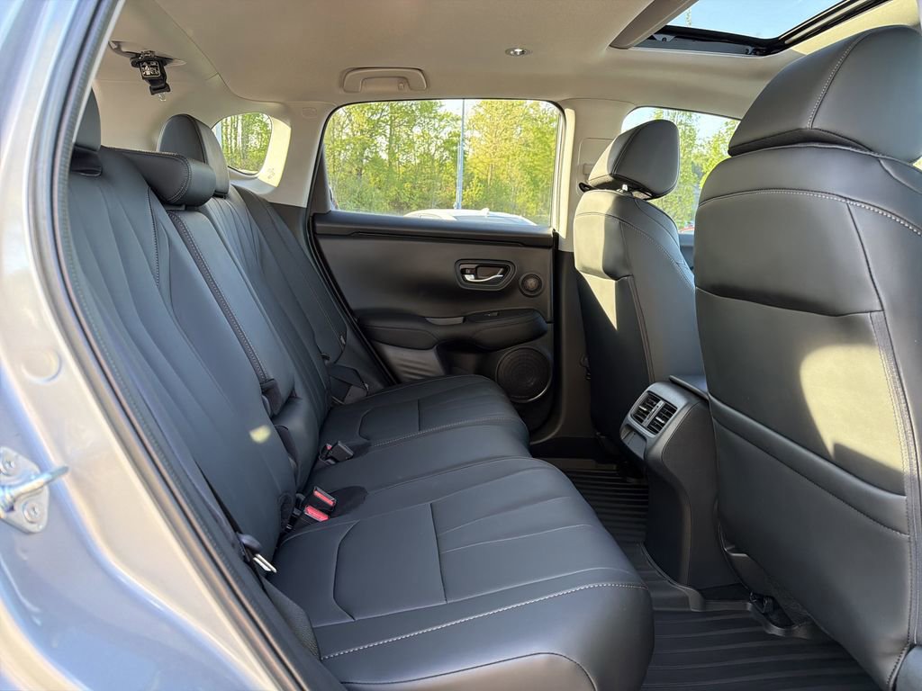 Used 2025 Acura ADX AWD image 17