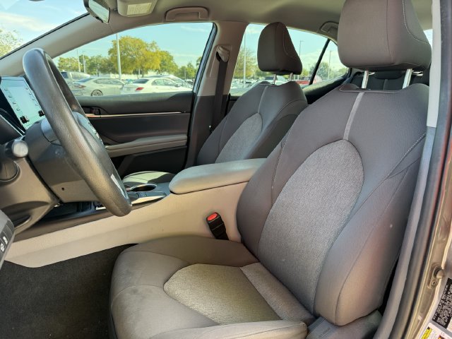 Used 2022 Toyota Camry LE FWD image 23