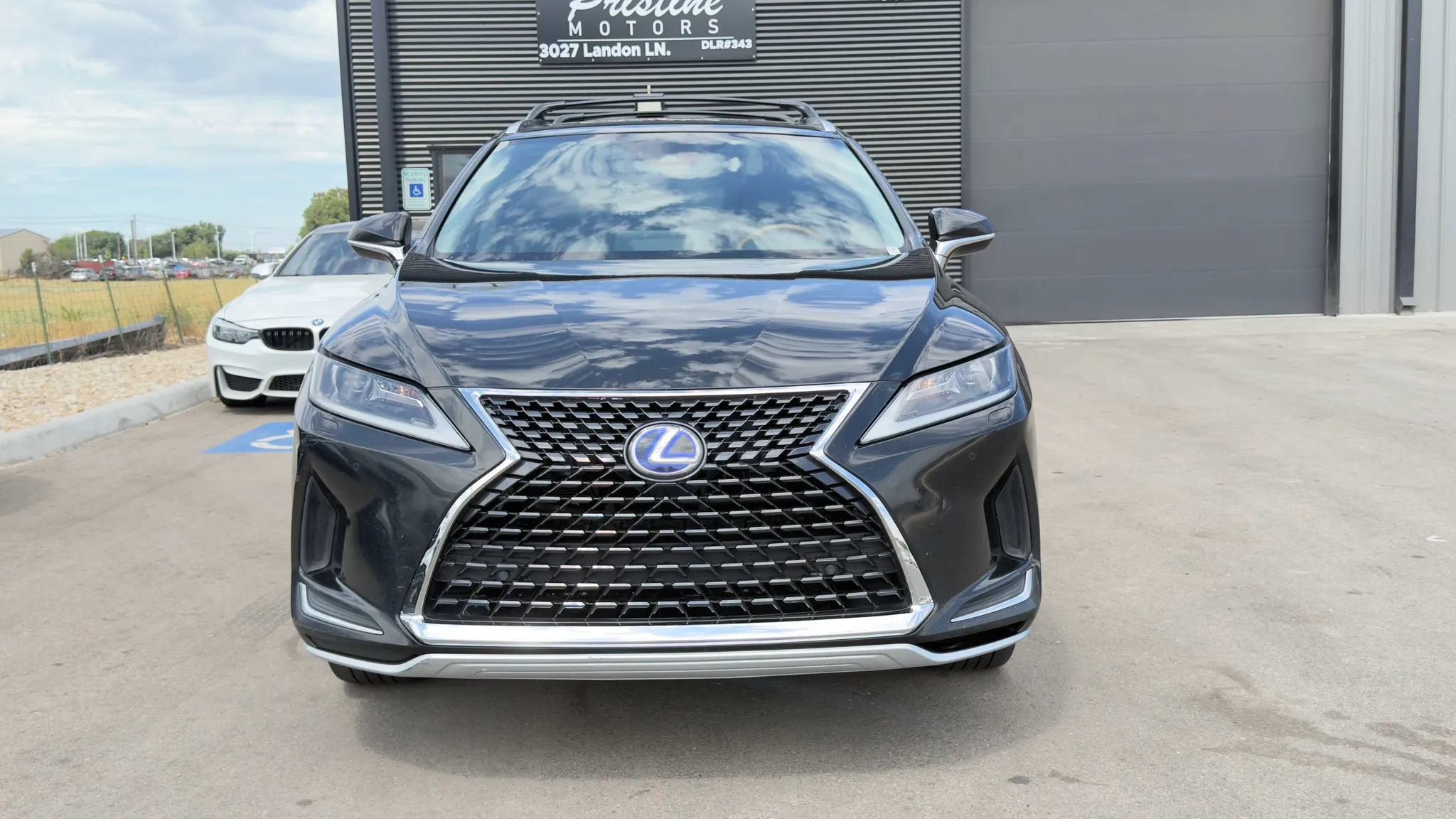 Used 2020 Lexus RX 450hL AWD w/ Premium Package image 3