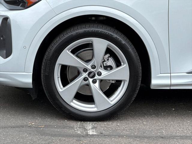 Certified 2025 Audi Q5 Prestige AWD/4WD image 56