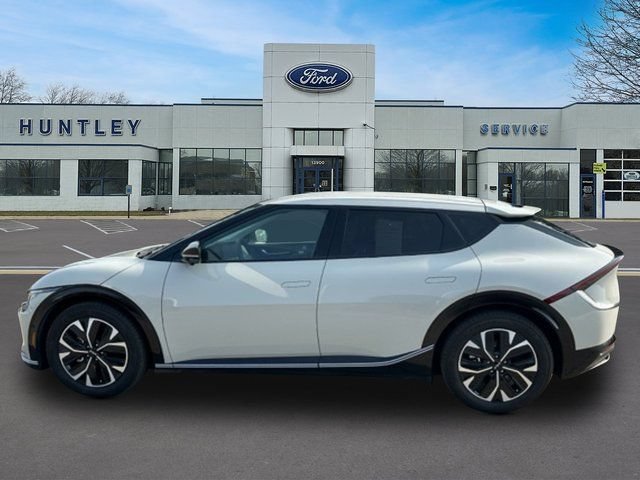Used 2024 Kia EV6 Wind w/ Wind Technology Package AWD/4WD image 7