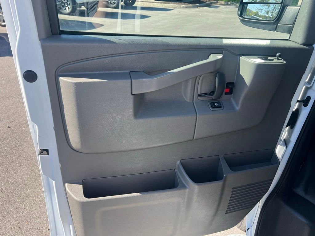 Used 2024 Chevrolet Express 2500 w/ Driver Convenience Package image 15