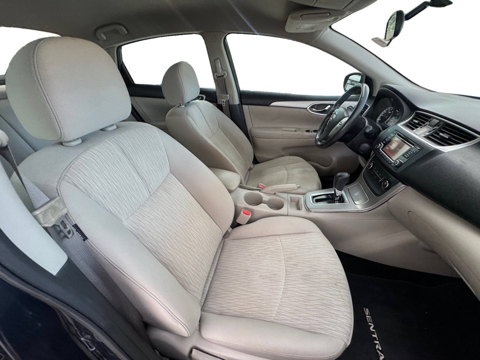 Used 2015 Nissan Sentra SV FWD image 15