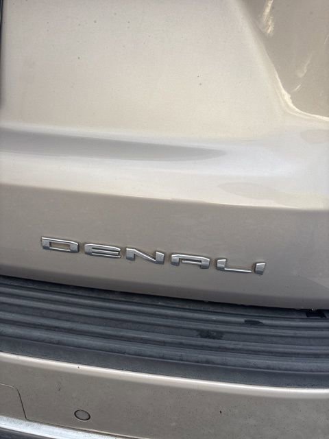 Used 2021 GMC Yukon XL Denali w/ Denali Premium Package image 20
