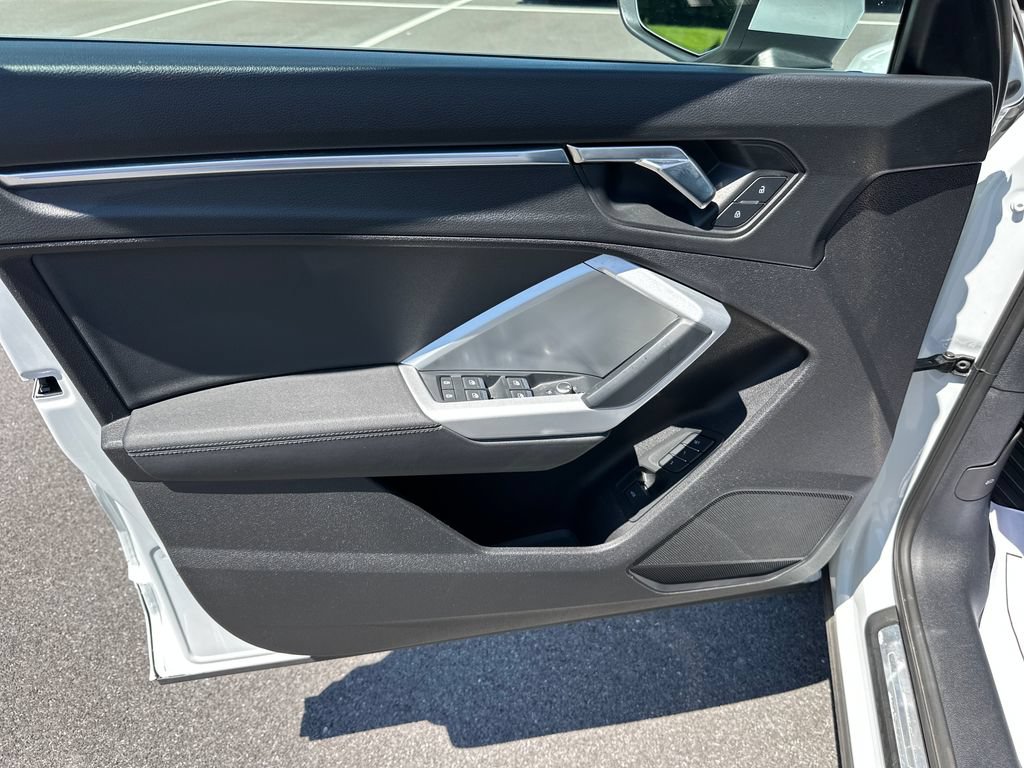 Used 2022 Audi Q3 2.0T Premium Plus AWD/4WD image 15