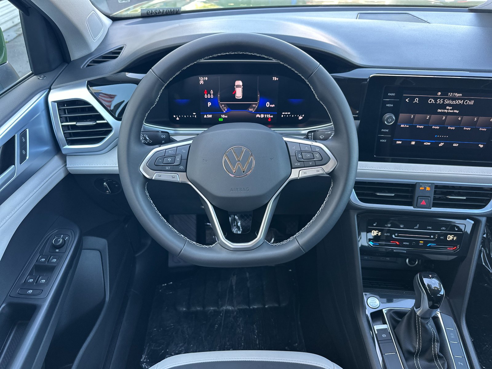 New 2027 Volkswagen Taos SE FWD image 14