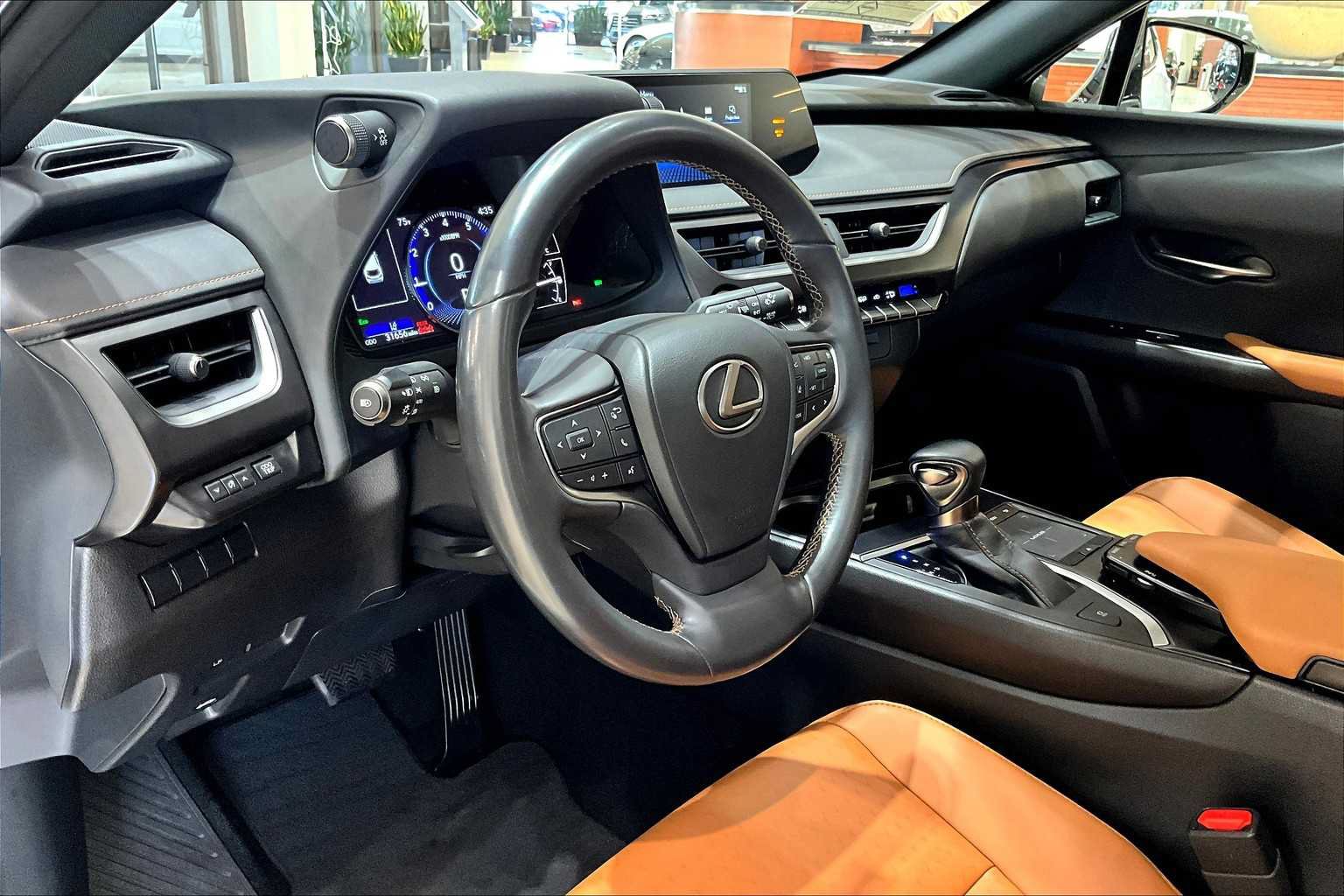 Used 2022 Lexus UX 200 w/ Accessory Package (Z1) FWD image 16