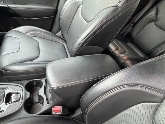 Used 2023 Jeep Cherokee Altitude Lux image 37