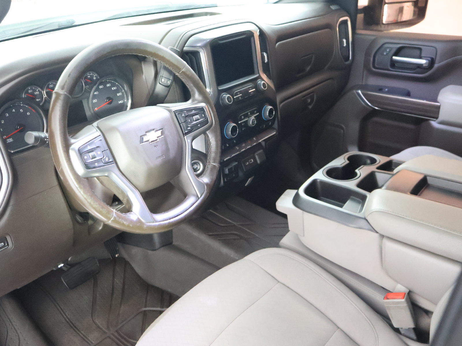 Used 2022 Chevrolet Silverado 2500 LT w/ Convenience Package AWD/4WD image 18