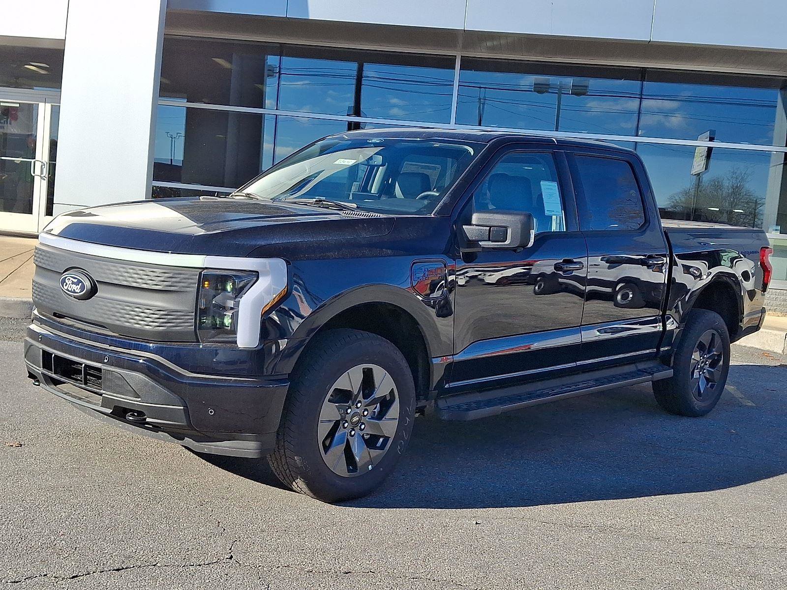 New 2025 Ford F150 Lightning Flash image 2