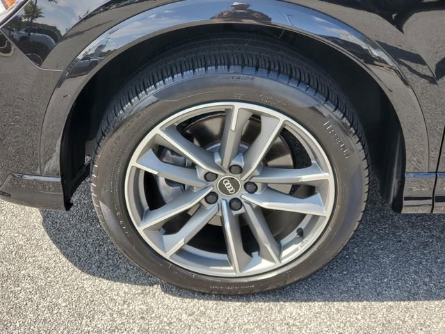Used 2023 Audi Q3 2.0T Premium Plus w/ Premium Plus Package AWD/4WD image 9