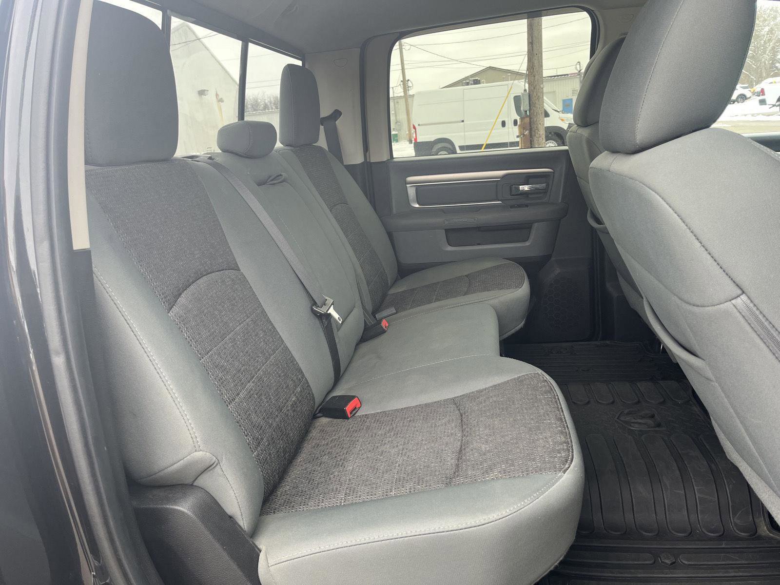 Used 2016 RAM 1500 Big Horn image 31