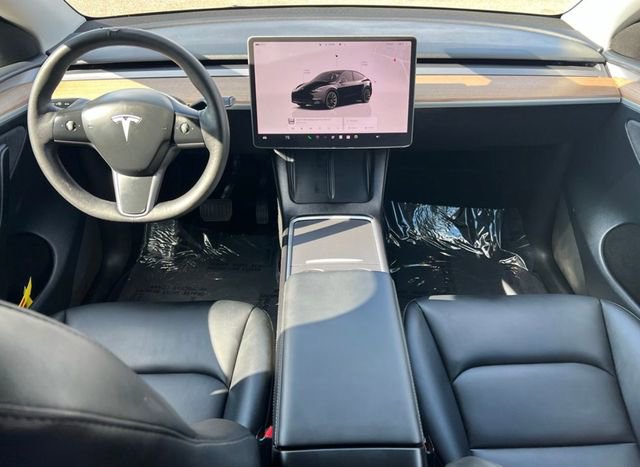 Used 2023 Tesla Model Y Long Range image 11