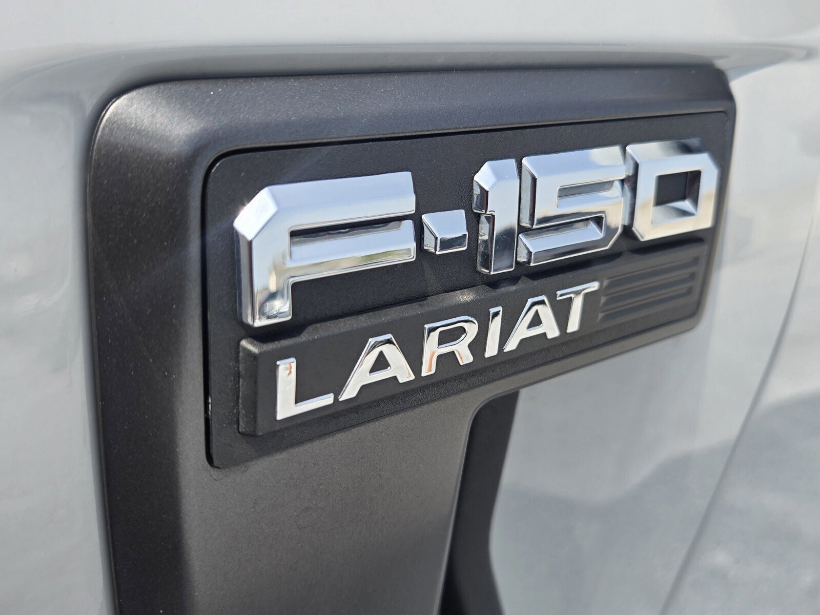 Used 2023 Ford F150 Lariat w/ Equipment Group 502A High image 30
