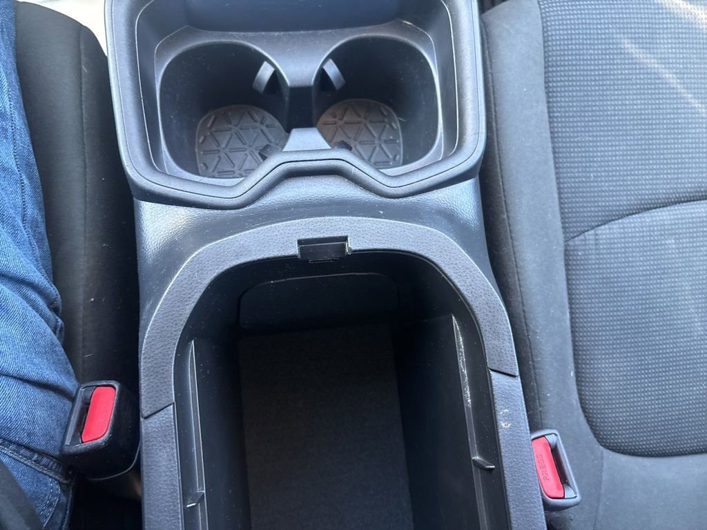 Used 2021 Toyota RAV4 LE AWD/4WD image 21