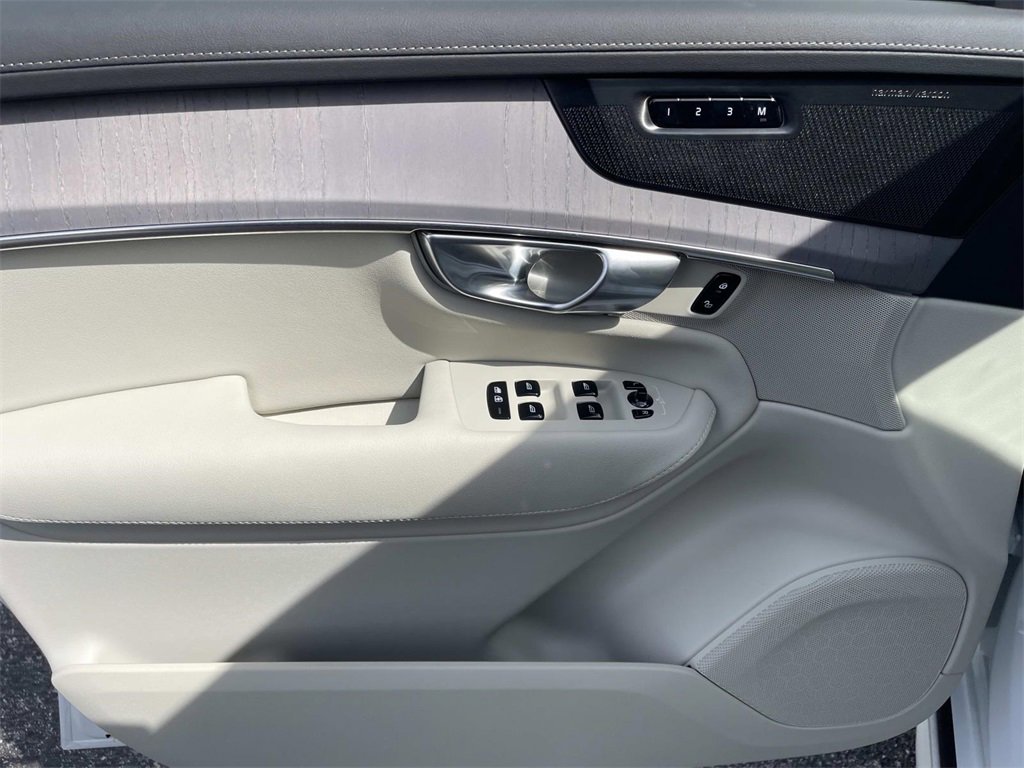 New 2026 Volvo XC90 T8 Ultra image 22