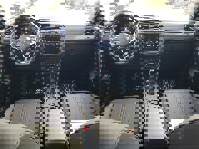 Certified 2022 Volkswagen Tiguan SE image 13