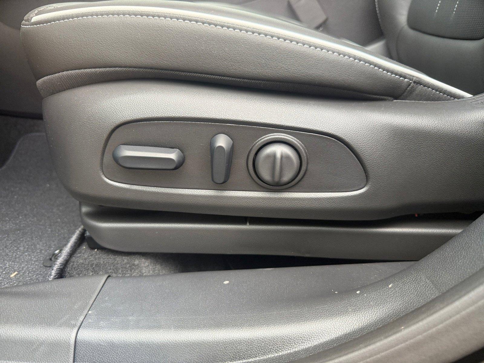 New 2026 Buick Encore GX Avenir w/ Avenir Technology Package FWD image 25
