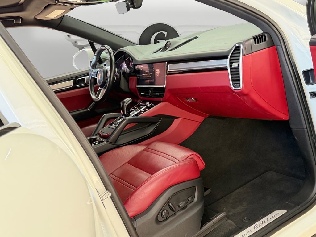 Used 2022 Porsche Cayenne Platinum Edition AWD/4WD image 26