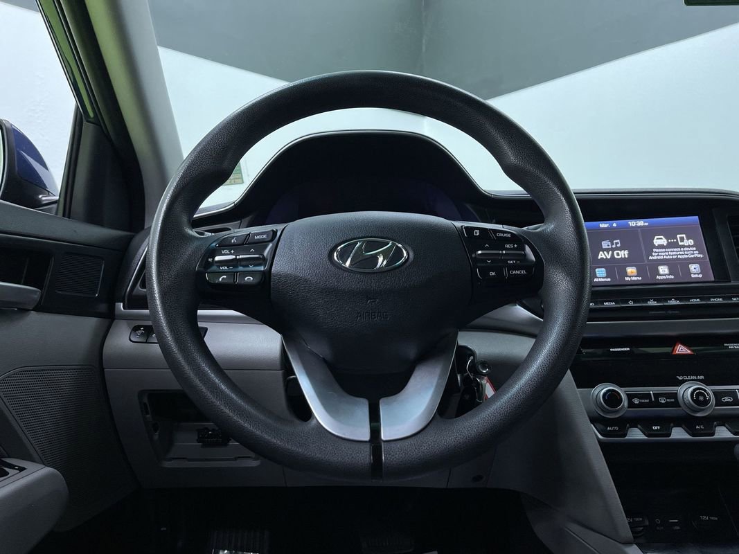 Used 2020 Hyundai Elantra SEL image 19