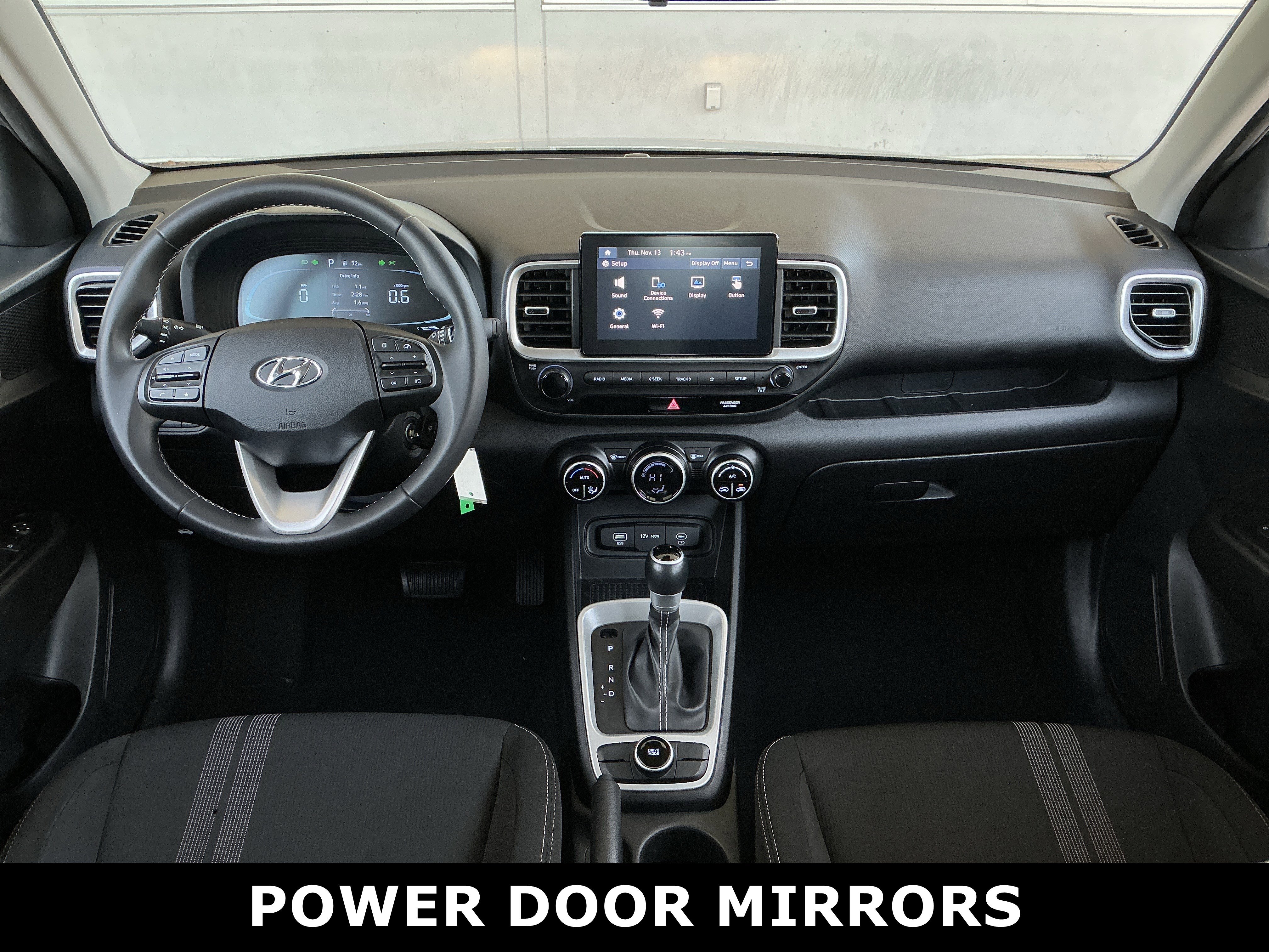 Used 2023 Hyundai Venue SEL image 4