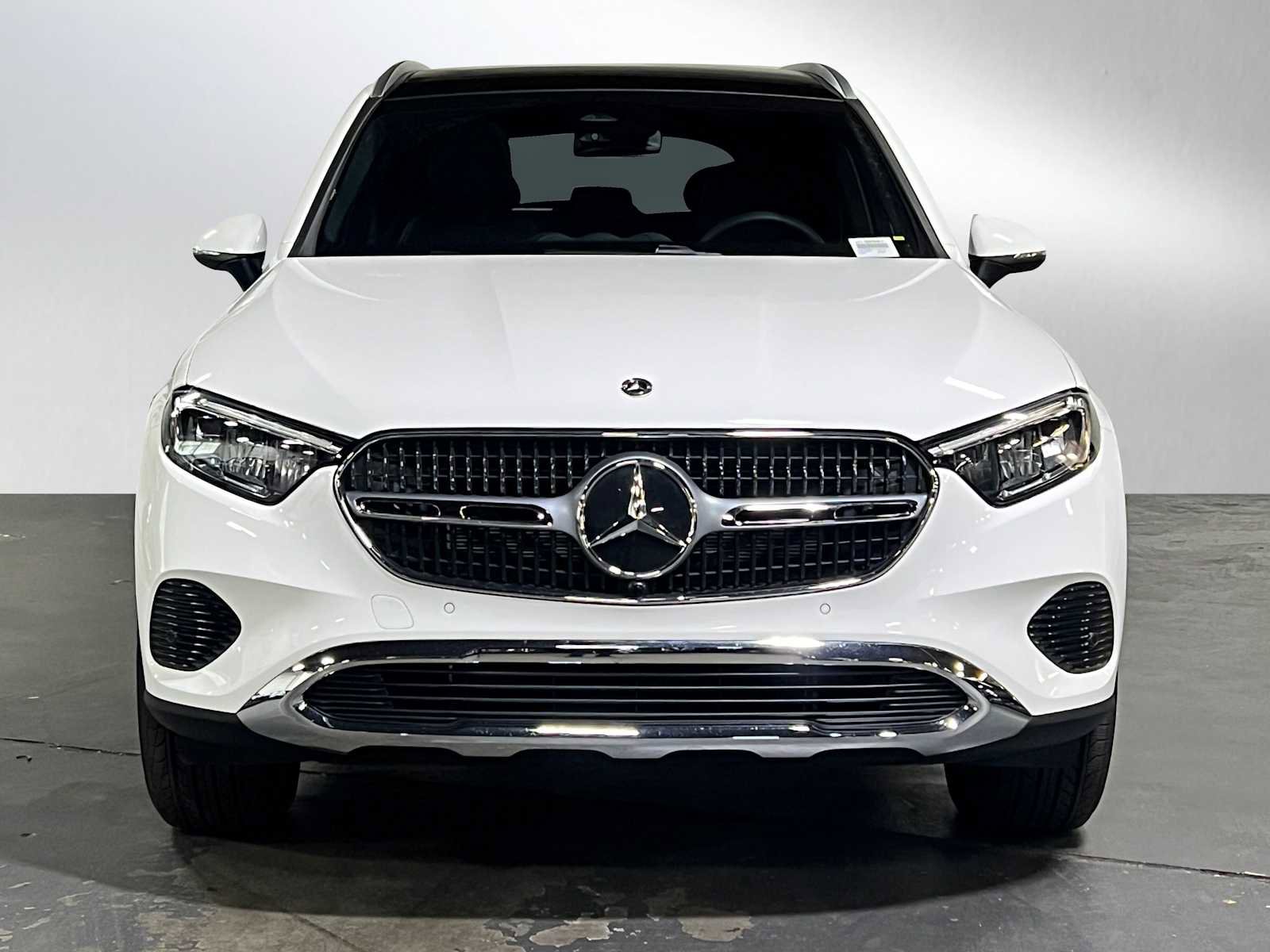 Used 2026 Mercedes-Benz GLC 300 4MATIC image 8