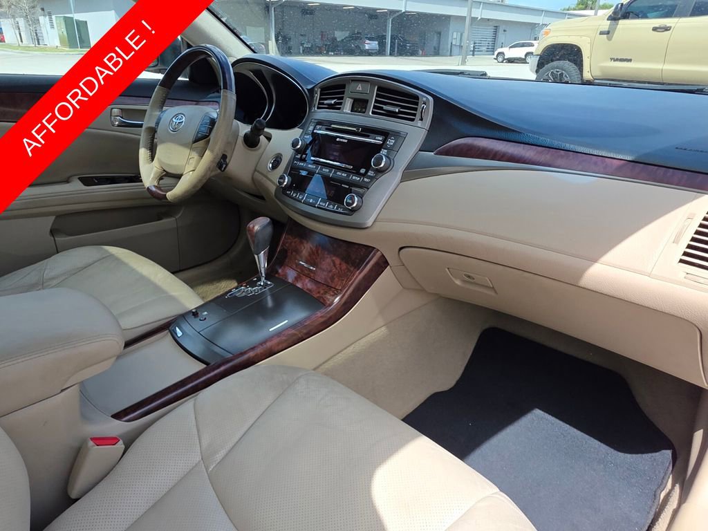 Used 2011 Toyota Avalon Limited image 13