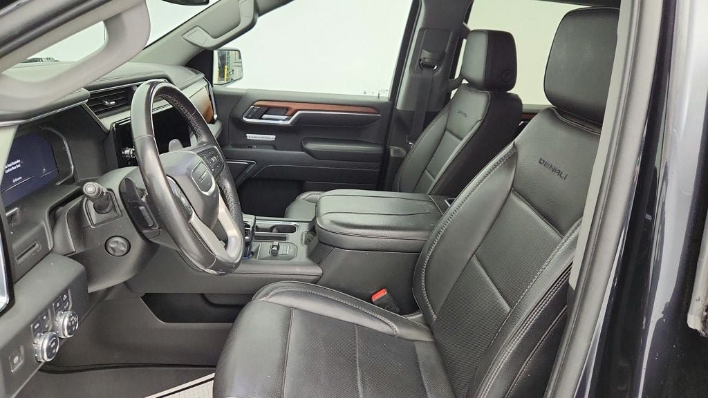 Used 2023 GMC Sierra 1500 Denali AWD/4WD image 17
