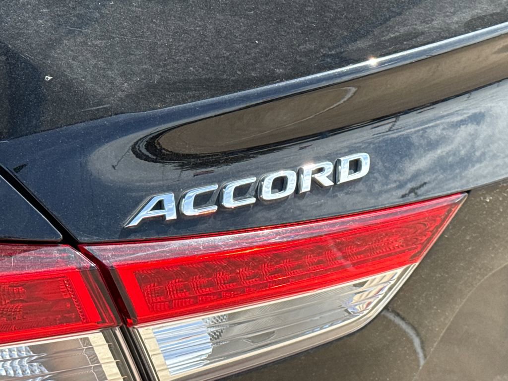 Used 2018 Honda Accord EX-L image 9