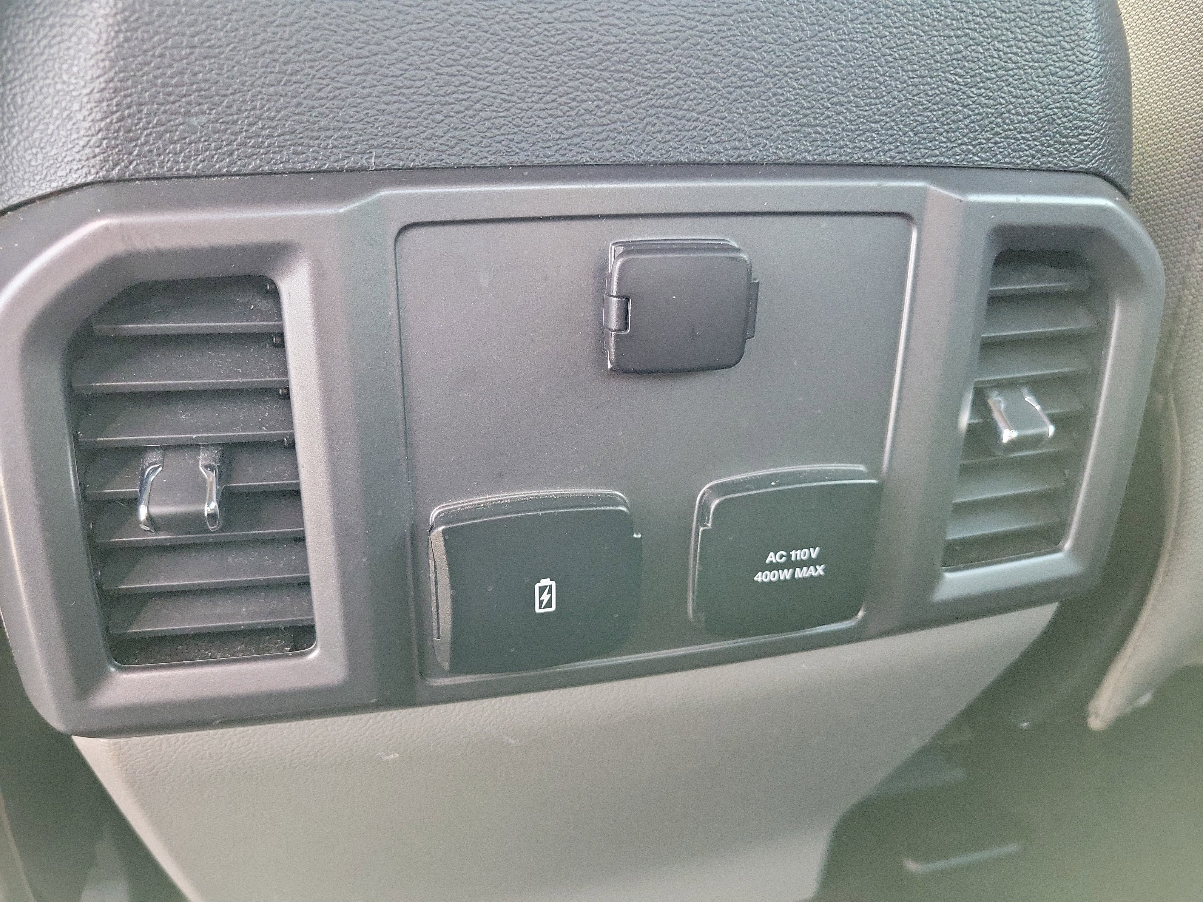 Used 2019 Ford F150 XLT w/ Equipment Group 302A Luxury RWD image 13