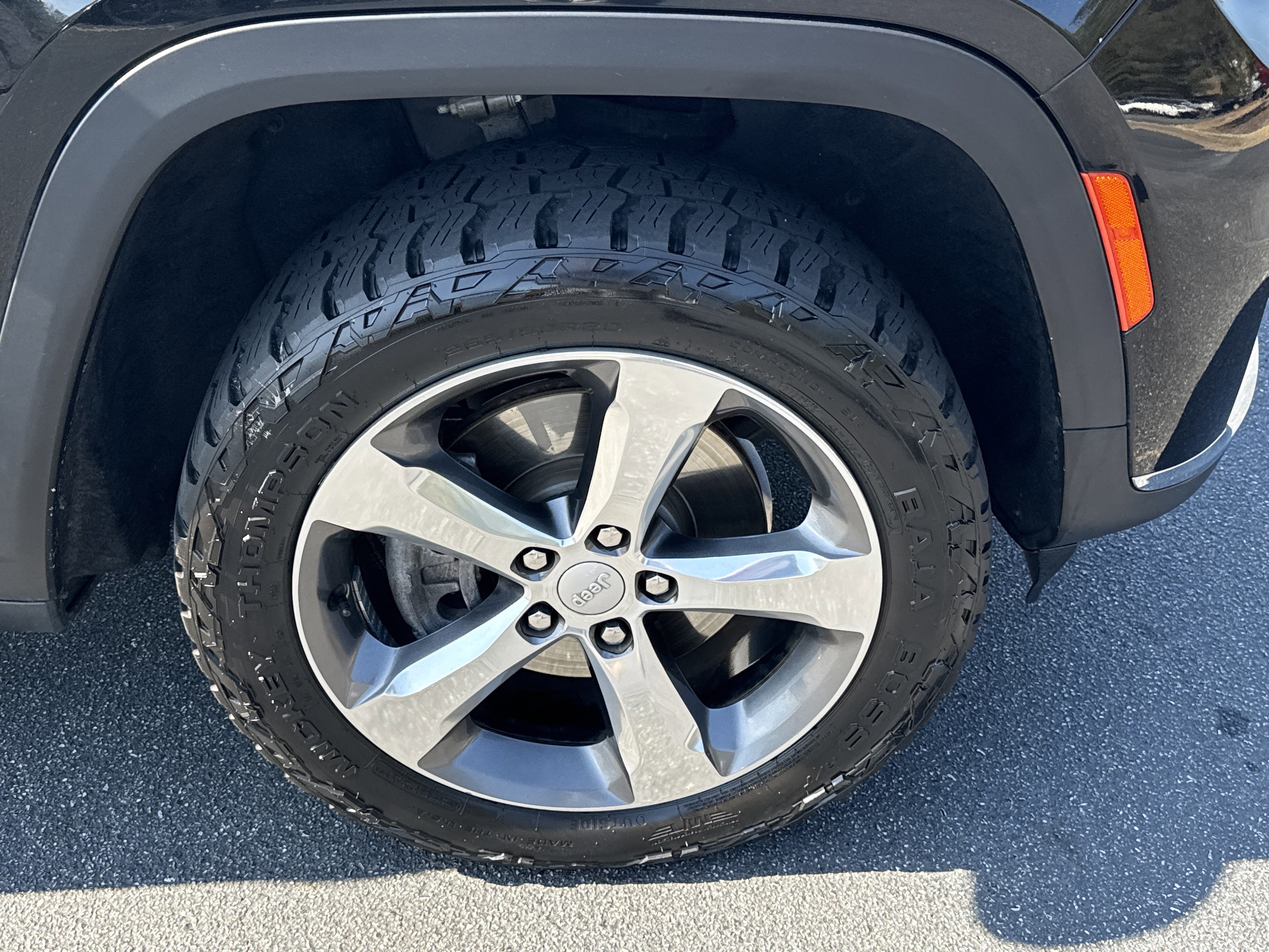 Used 2022 Jeep Grand Cherokee L Limited image 12