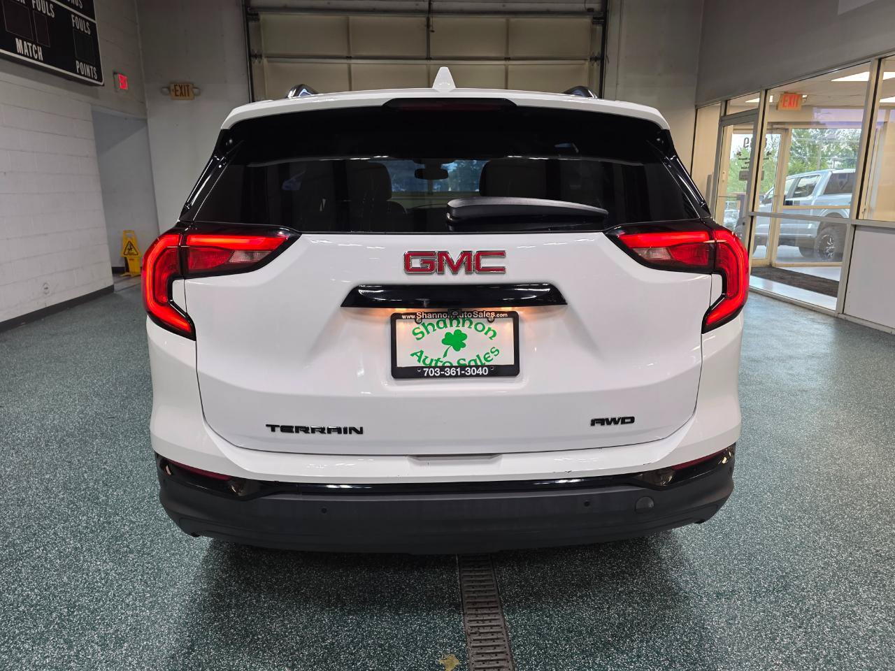 Used 2020 GMC Terrain SLT w/ Preferred Package AWD/4WD image 8